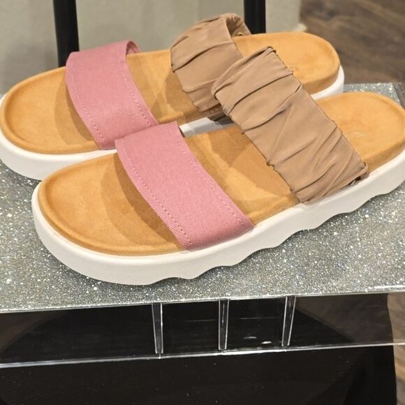 Koolaburra By Ugg Tayla Slide Sandal- Fox Glove - Picture 9 of 11